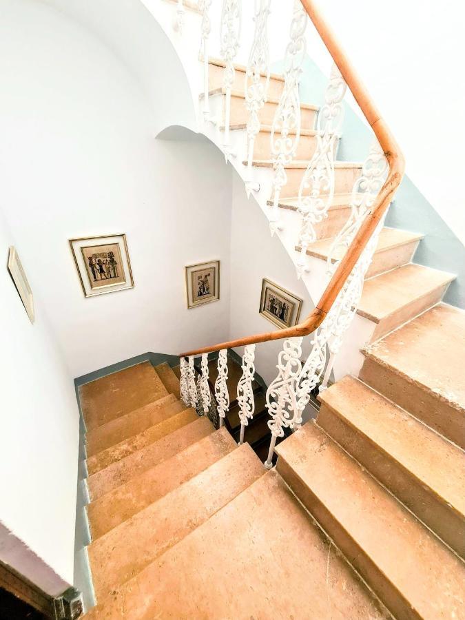 La Traviata - Bunol Apart otel Dış mekan fotoğraf